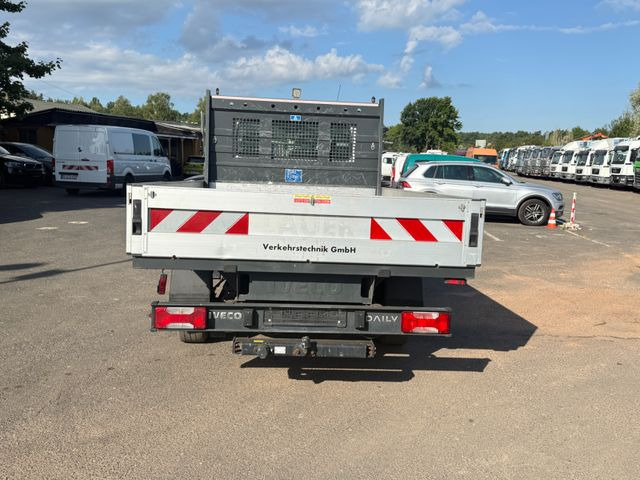 Iveco Daily 35 S 12 - Varebil med plan: bilde 4 Iveco Daily 35 S 12 - Varebil med plan: bilde 4