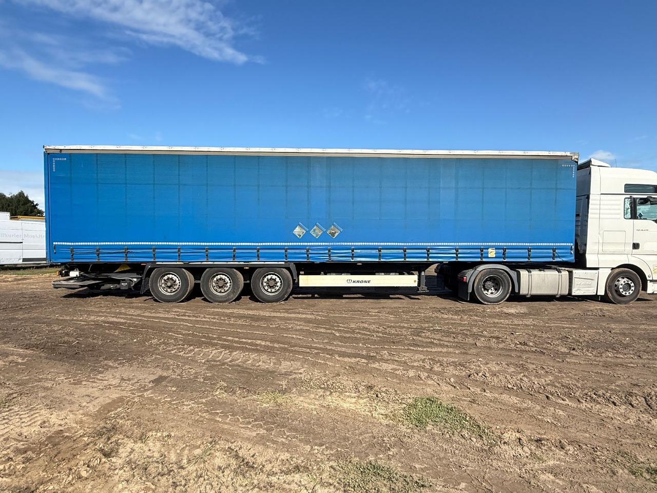 Krone SD mit Faltbare Ladebordwand - Gardintrailer: bilde 3 Krone SD mit Faltbare Ladebordwand - Gardintrailer: bilde 3