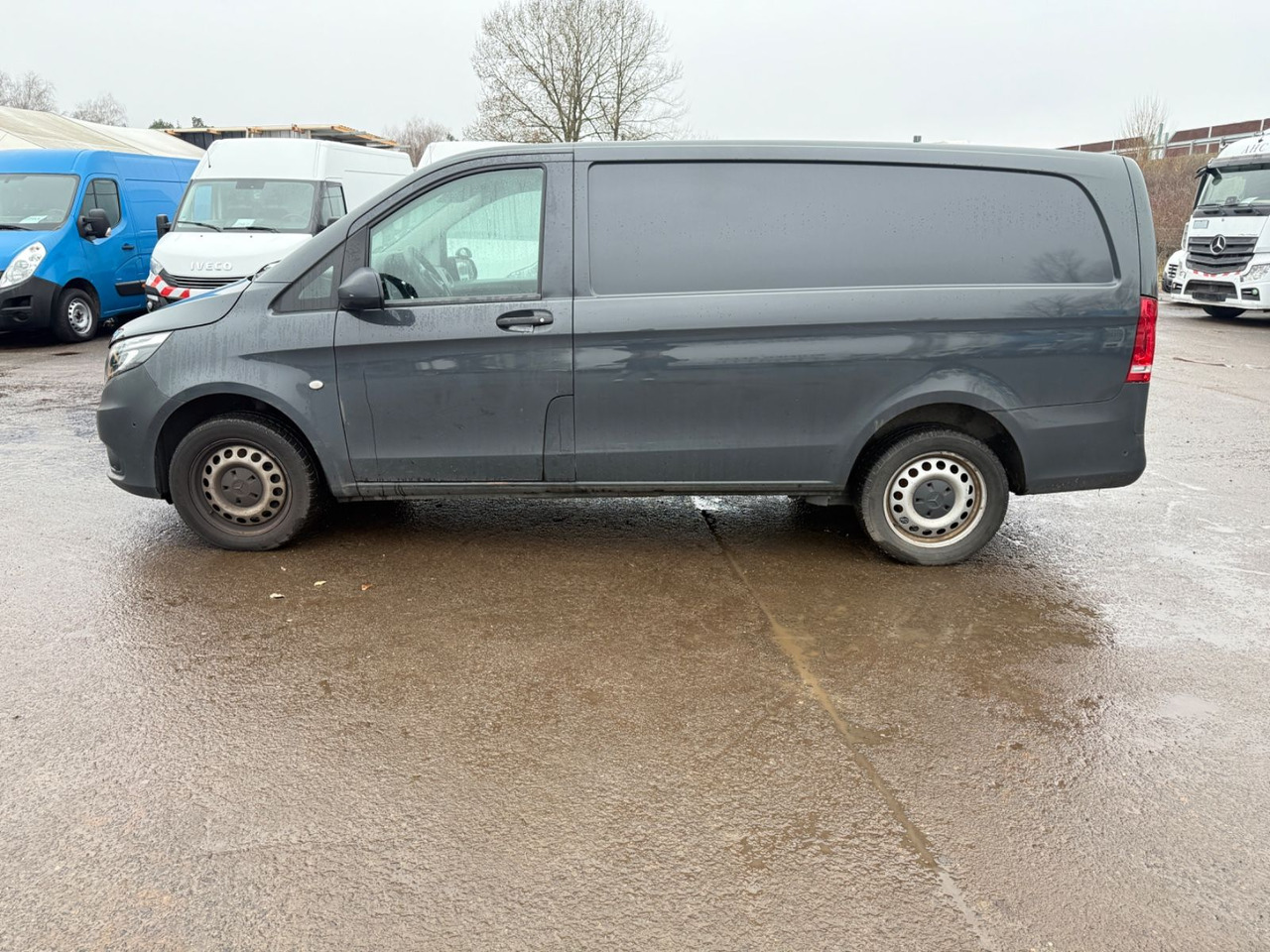 Mercedes-Benz Vito Kasten 119 CDI/BT 4x4 lang MOTORSCHADEN - Persontransport: bilde 3 Mercedes-Benz Vito Kasten 119 CDI/BT 4x4 lang MOTORSCHADEN - Persontransport: bilde 3