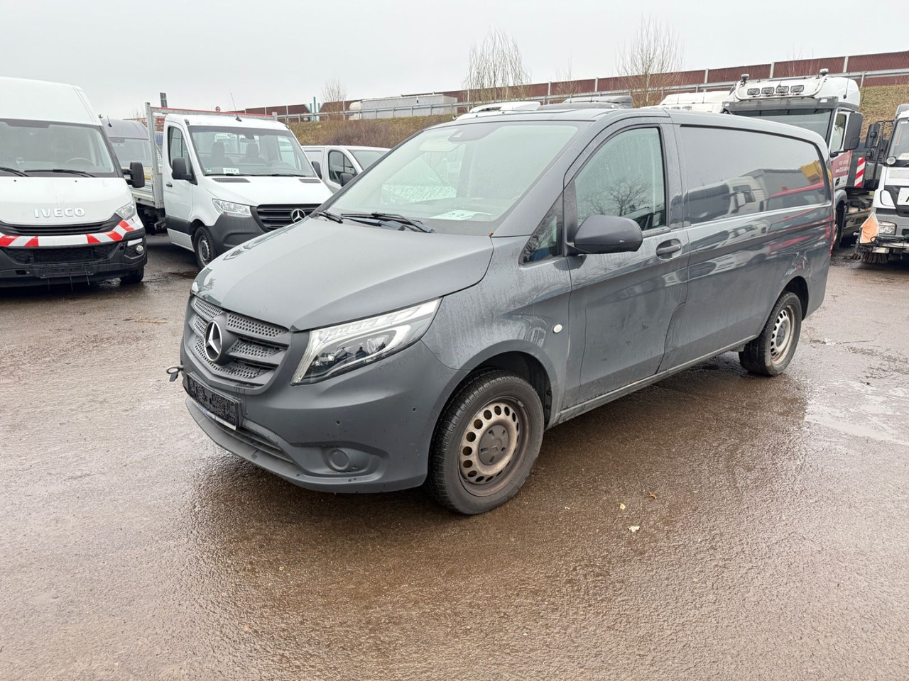 Mercedes-Benz Vito Kasten 119 CDI/BT 4x4 lang MOTORSCHADEN - Persontransport: bilde 2 Mercedes-Benz Vito Kasten 119 CDI/BT 4x4 lang MOTORSCHADEN - Persontransport: bilde 2