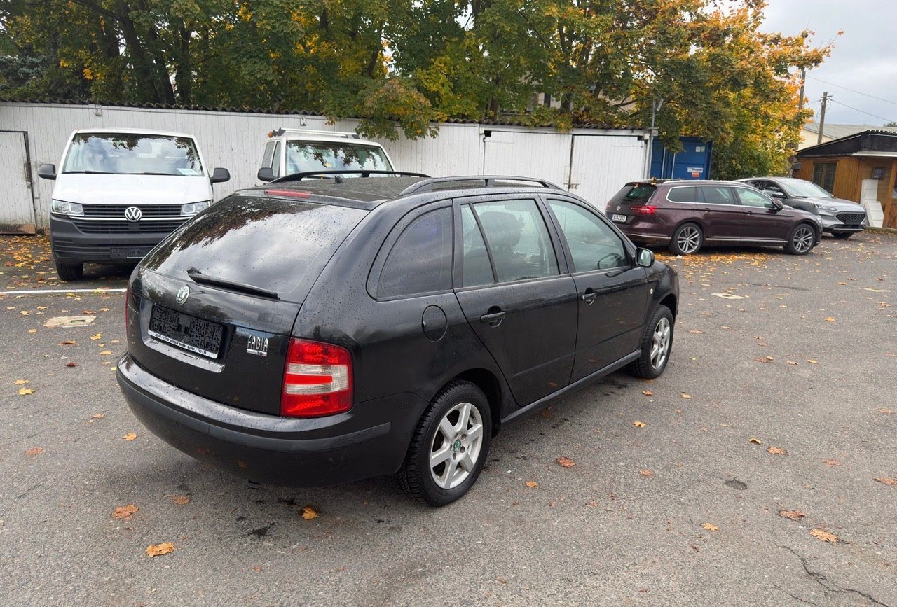 Skoda Fabia Combi Cool Edition - Stasjonsvogn: bilde 4 Skoda Fabia Combi Cool Edition - Stasjonsvogn: bilde 4