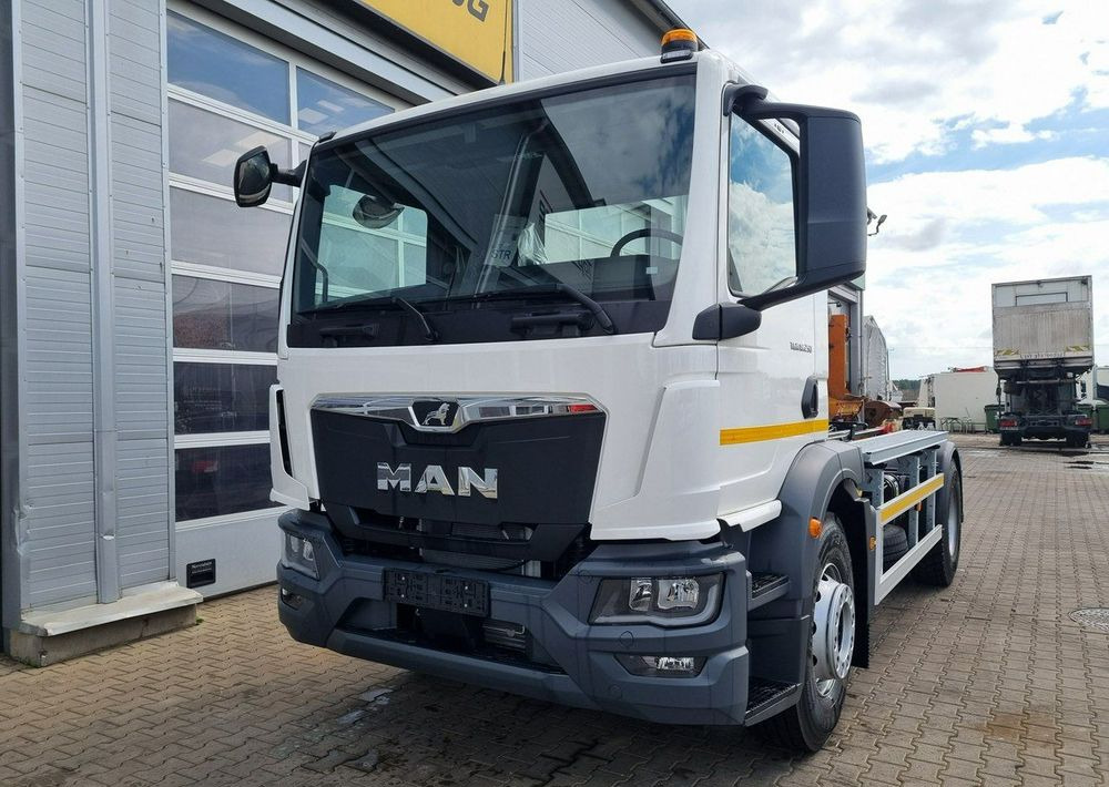 MAN TGM 18 250 - Søppelbil: bilde 2 MAN TGM 18 250 - Søppelbil: bilde 2