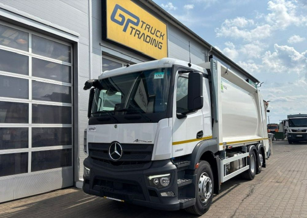 Mercedes-Benz Actros - Søppelbil: bilde 1 Mercedes-Benz Actros - Søppelbil: bilde 1