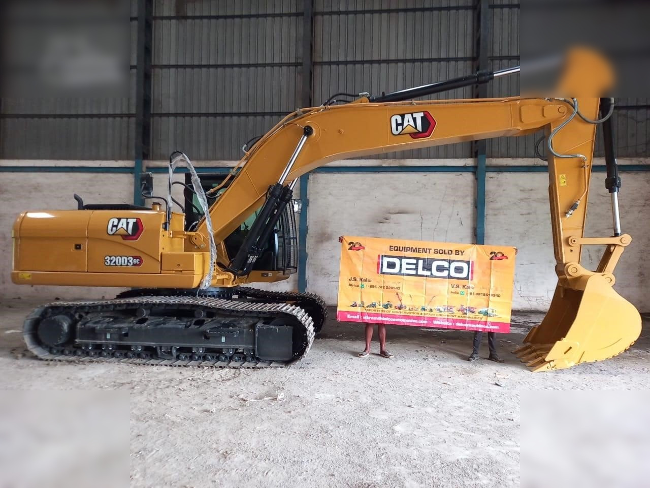 CATERPILLAR 320D3GC - Beltegraver: bilde 2 CATERPILLAR 320D3GC - Beltegraver: bilde 2