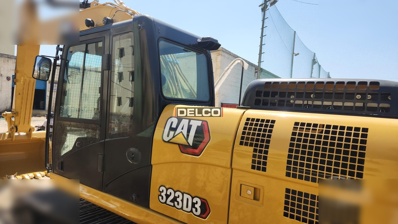 CATERPILLAR 323D3 - Beltegraver: bilde 2 CATERPILLAR 323D3 - Beltegraver: bilde 2