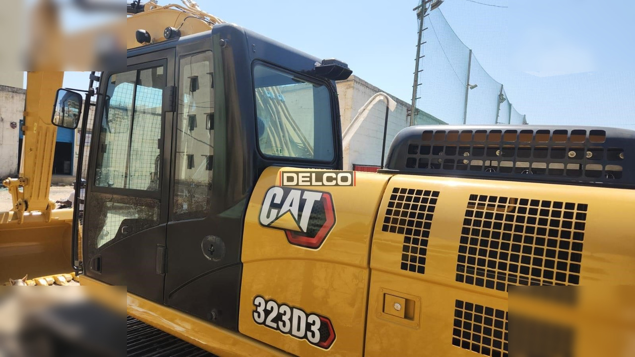 CATERPILLAR 323D3 - Beltegraver: bilde 1 CATERPILLAR 323D3 - Beltegraver: bilde 1