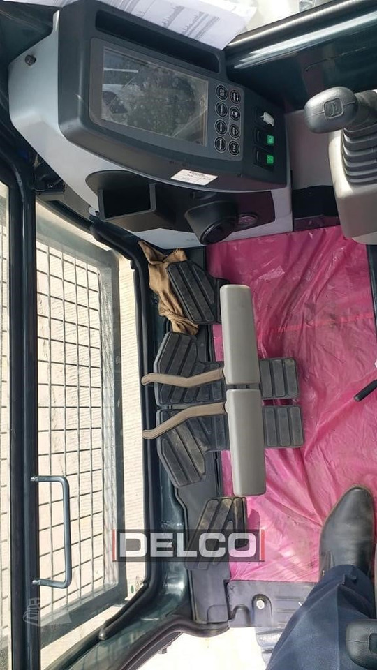 HYUNDAI ROBEX 210 - Beltegraver: bilde 3 HYUNDAI ROBEX 210 - Beltegraver: bilde 3
