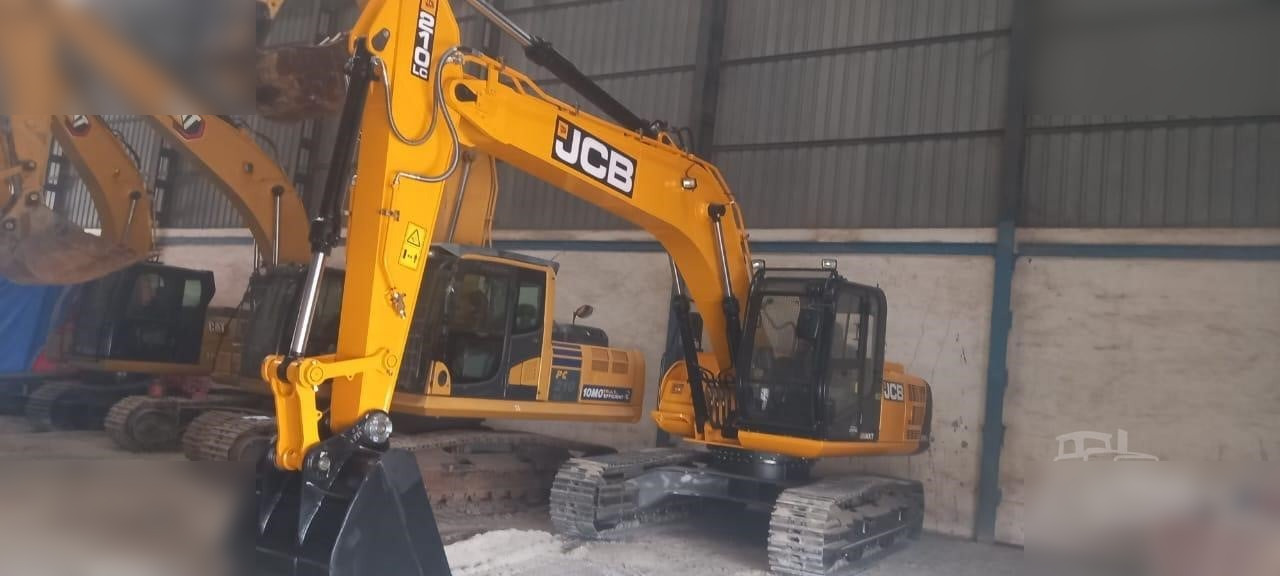 JCB JS210 LC - Beltegraver: bilde 1 JCB JS210 LC - Beltegraver: bilde 1