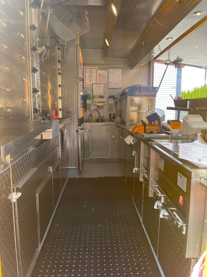 Fiat Hähnchengrill mobil Foodtruck - Matbil: bilde 5 Fiat Hähnchengrill mobil Foodtruck - Matbil: bilde 5