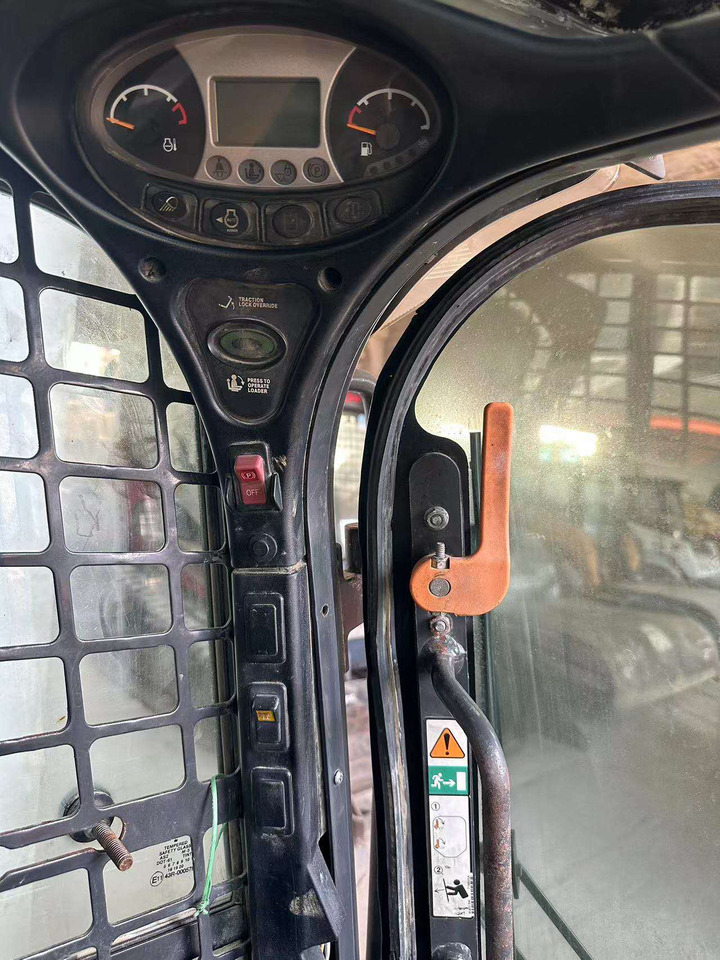 Bobcat S750 - Kompaktlaster: bilde 3 Bobcat S750 - Kompaktlaster: bilde 3