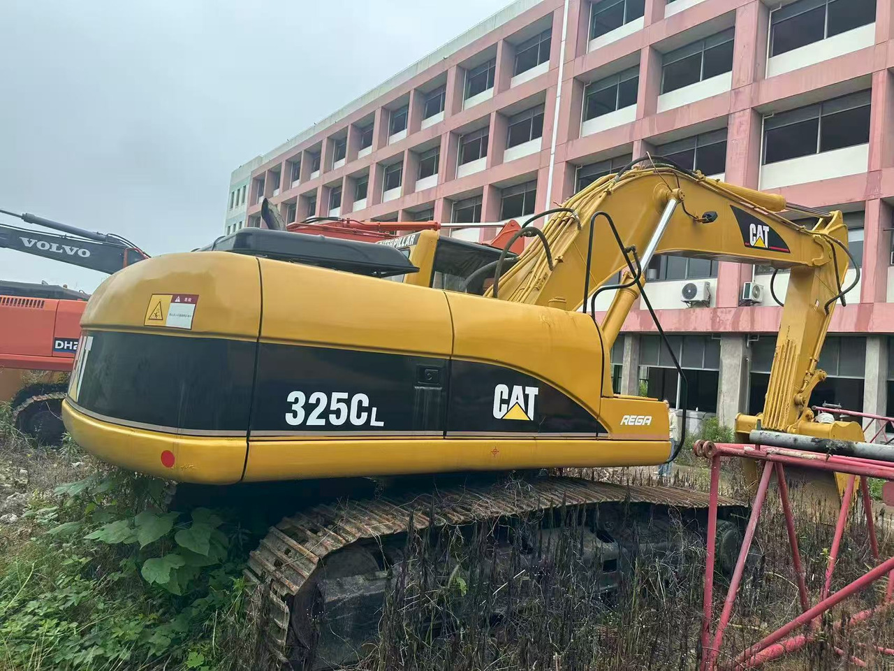CAT 325CL - Beltegraver: bilde 1 CAT 325CL - Beltegraver: bilde 1