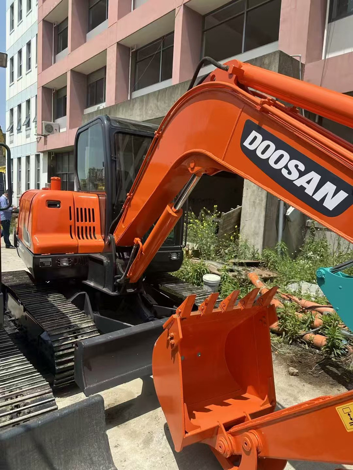 Doosan DX60 - Minigraver: bilde 2 Doosan DX60 - Minigraver: bilde 2