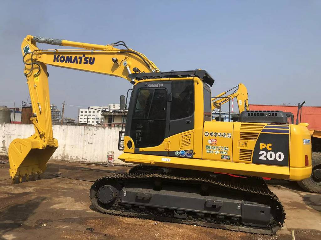 Komatsu PC200-8  - Beltegraver: bilde 1 Komatsu PC200-8  - Beltegraver: bilde 1