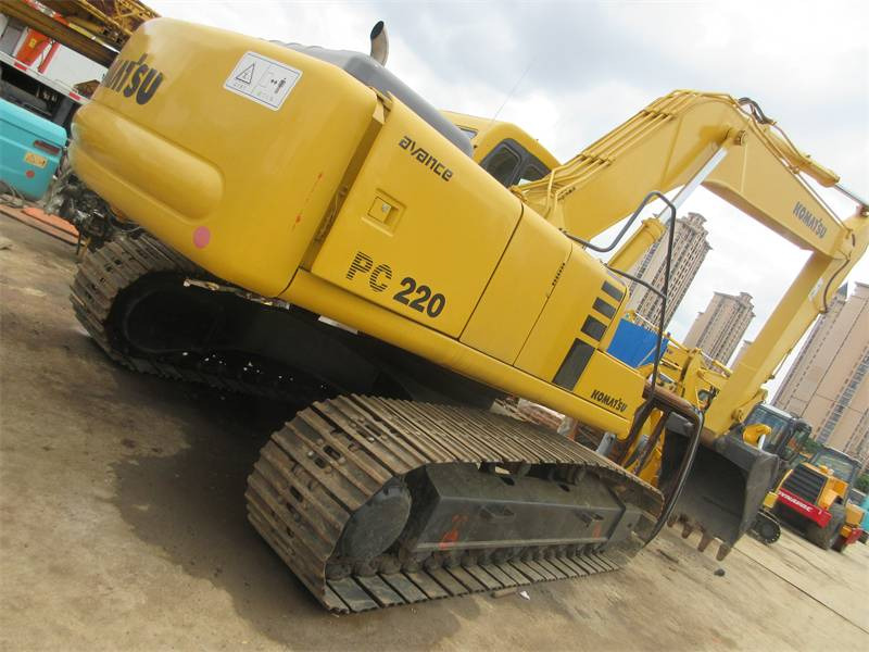 Komatsu PC220-6  - Beltegraver: bilde 1 Komatsu PC220-6  - Beltegraver: bilde 1