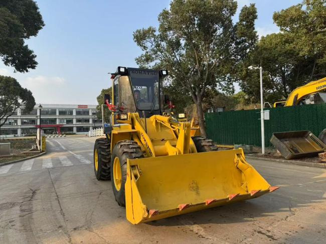 Komatsu WA100 - Hjullaster: bilde 3 Komatsu WA100 - Hjullaster: bilde 3