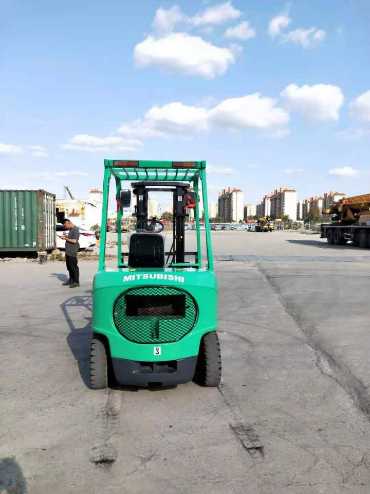 Mitsubishi FD30 - Dieseltruck: bilde 1 Mitsubishi FD30 - Dieseltruck: bilde 1