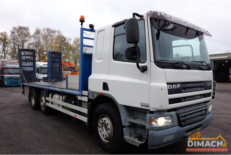 DAF FAG CF 75 Oprijwagen met hydraulische kleppen 6x2*4 - airco - 16.150 KG - Chassis lastebil: bilde 4 DAF FAG CF 75 Oprijwagen met hydraulische kleppen 6x2*4 - airco - 16.150 KG - Chassis lastebil: bilde 4
