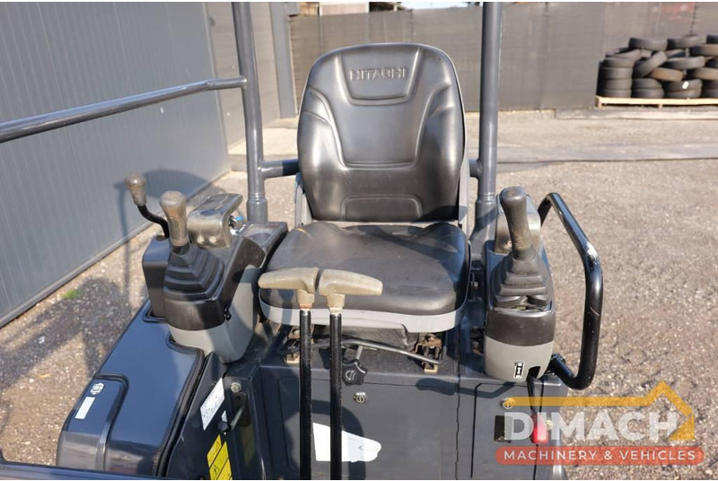 Hitachi ZX 17 CW05 hydraulische snelwissel - Minigraver: bilde 4 Hitachi ZX 17 CW05 hydraulische snelwissel - Minigraver: bilde 4