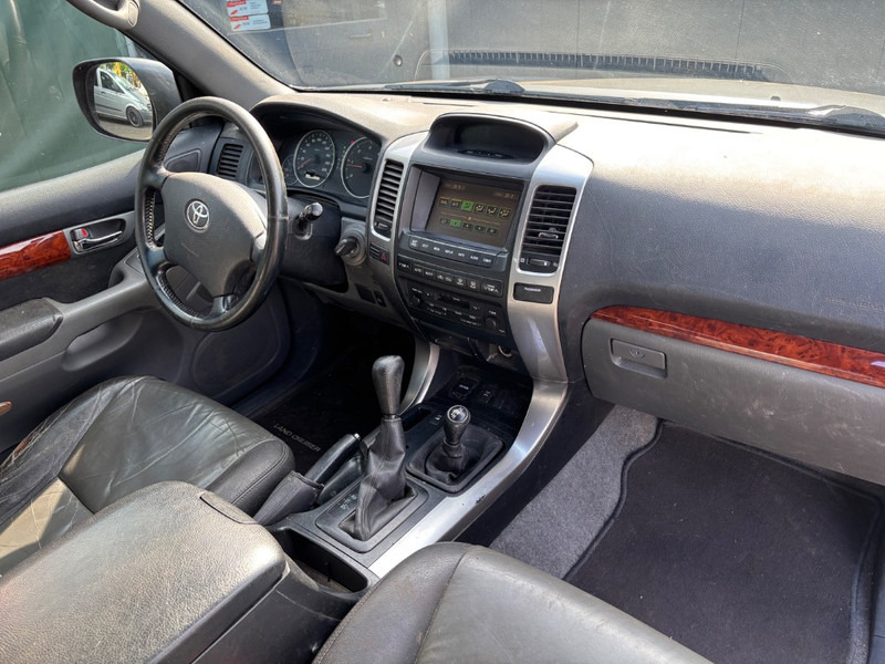 Toyota Land Cruiser 120 5 doors 3.0L D4-D Prado - Personenbil: bilde 3 Toyota Land Cruiser 120 5 doors 3.0L D4-D Prado - Personenbil: bilde 3