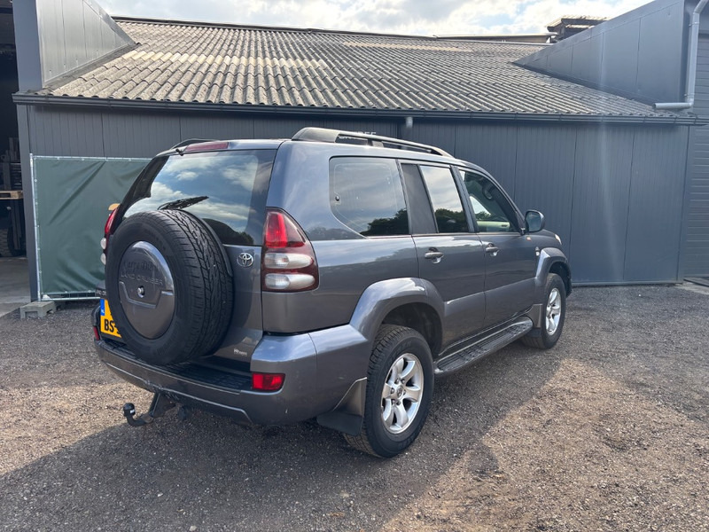 Toyota Land Cruiser 120 5 doors 3.0L D4-D Prado - Personenbil: bilde 2 Toyota Land Cruiser 120 5 doors 3.0L D4-D Prado - Personenbil: bilde 2