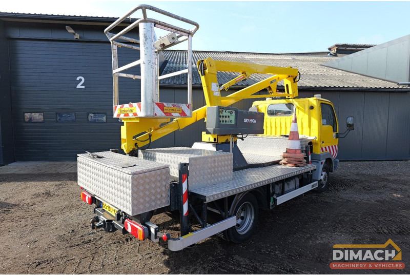 Nissan Cabstar E Sky high autohoogwerker 12meter elektrisch bedienbaar. manbak capaciteit 215kilo - Varebil: bilde 2 Nissan Cabstar E Sky high autohoogwerker 12meter elektrisch bedienbaar. manbak capaciteit 215kilo - Varebil: bilde 2