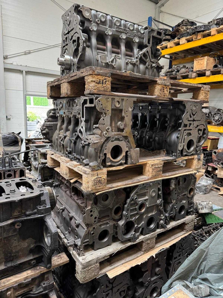 Blok do Mercedes om 934 e6 mp4 Antos Class Setra - Motor: bilde 1 Blok do Mercedes om 934 e6 mp4 Antos Class Setra - Motor: bilde 1