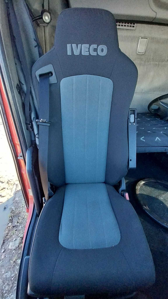 Fotel do IVECO STRALIS 500 - Sete for Lastebil: bilde 1 Fotel do IVECO STRALIS 500 - Sete for Lastebil: bilde 1