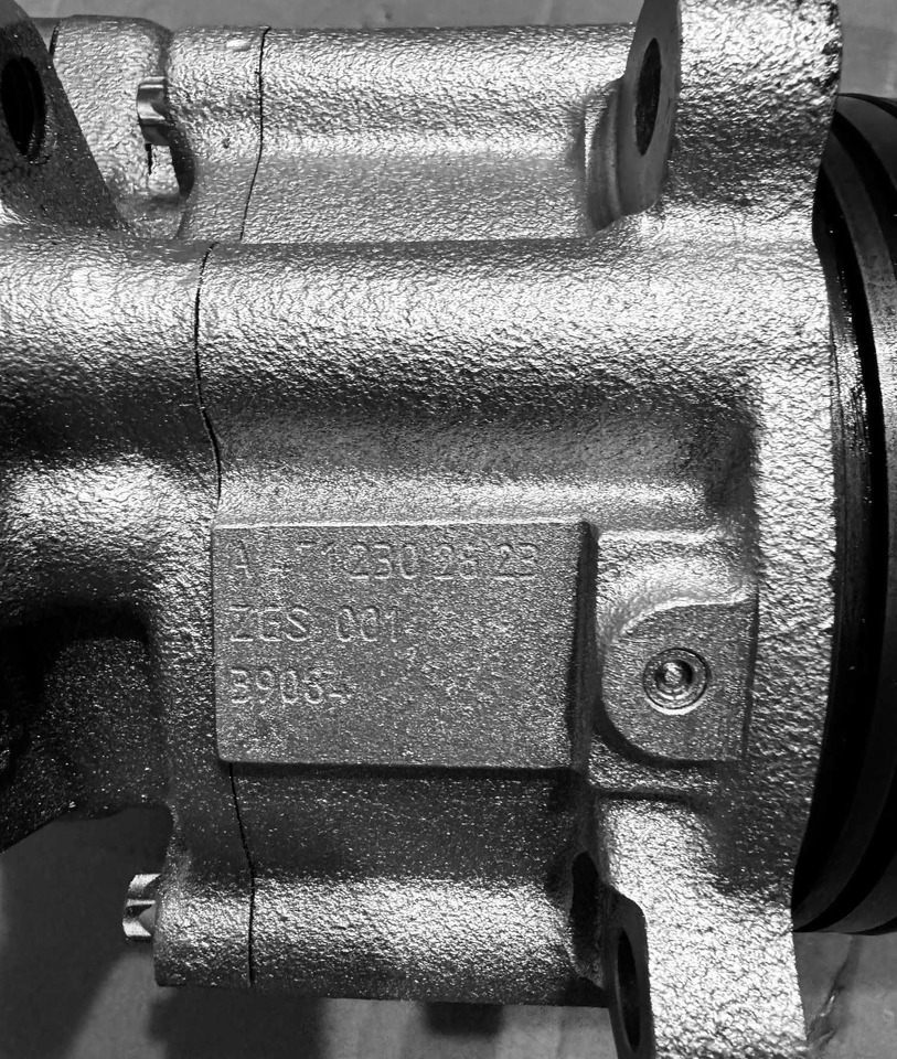 Mercedes PRZYSTAWKA odbioru mocy PTO pompy hydrauliki Setra Class 470 - Motor: bilde 5 Mercedes PRZYSTAWKA odbioru mocy PTO pompy hydrauliki Setra Class 470 - Motor: bilde 5