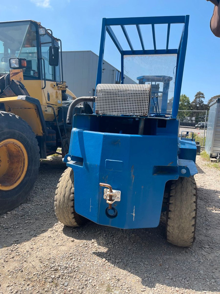 FORD MOTOR - Terrenggående gaffeltruck: bilde 3 FORD MOTOR - Terrenggående gaffeltruck: bilde 3