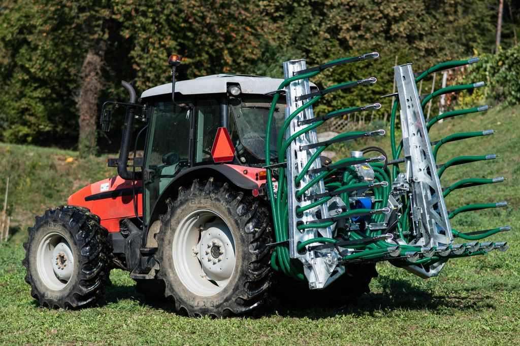 BeTEC Gülleinjektor / Slurry injector / Injecteur / Aplikator - Blautgjødsel injektor: bilde 1 BeTEC Gülleinjektor / Slurry injector / Injecteur / Aplikator - Blautgjødsel injektor: bilde 1