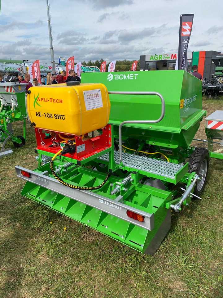 Bomet Kartoffelpflanzmaschine / Potato planter / Planteuse de pomme de terre / Piantapatate / Sadzarka ziemniaków - Potetsetter: bilde 2 Bomet Kartoffelpflanzmaschine / Potato planter / Planteuse de pomme de terre / Piantapatate / Sadzarka ziemniaków - Potetsetter: bilde 2