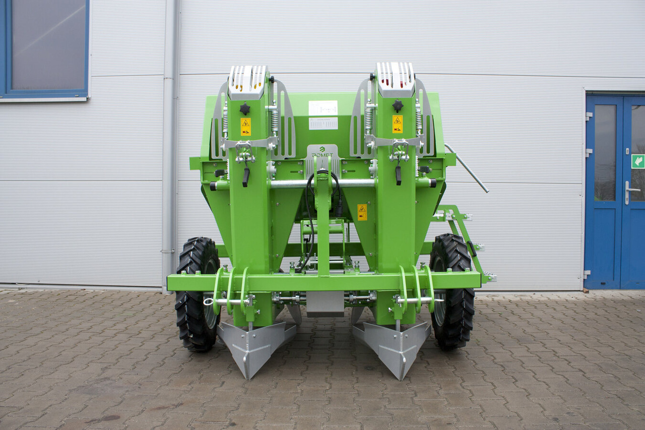 Bomet Kartoffelpflanzmaschine / Potato planter / Planteuse de pomme de terre / Piantapatate / Sadzarka ziemniaków - Potetsetter: bilde 4 Bomet Kartoffelpflanzmaschine / Potato planter / Planteuse de pomme de terre / Piantapatate / Sadzarka ziemniaków - Potetsetter: bilde 4