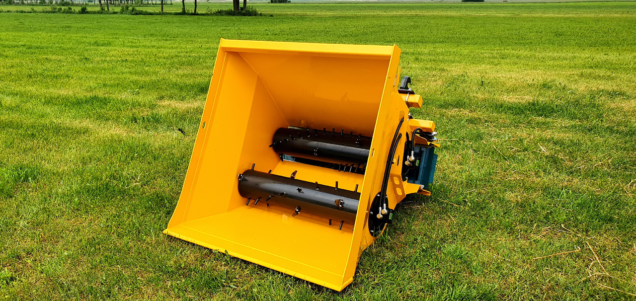 Grutech Einstreugerät / Spreader / Pailleuse / Rozściełacz - Halmkutter: bilde 1 Grutech Einstreugerät / Spreader / Pailleuse / Rozściełacz - Halmkutter: bilde 1