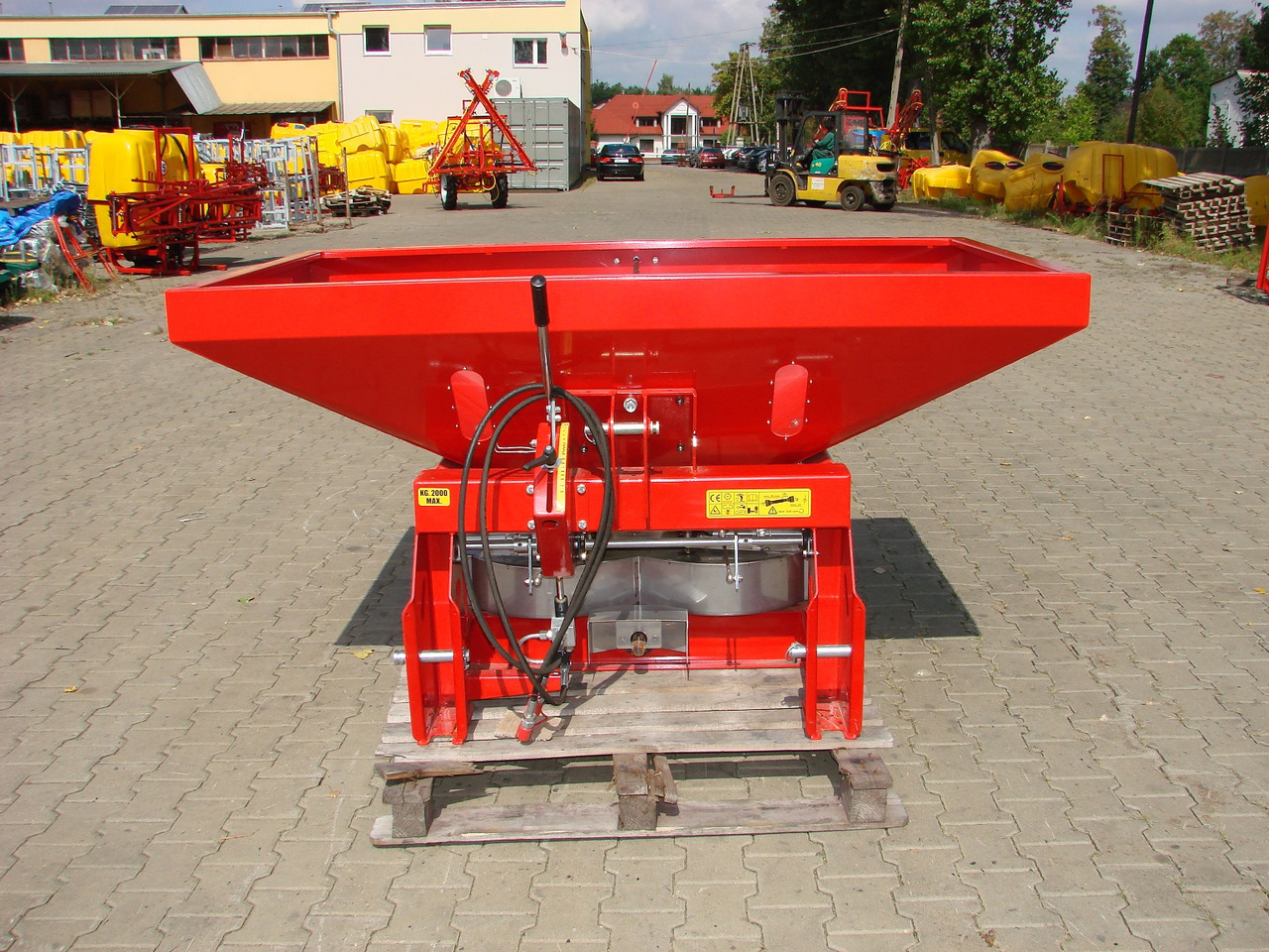 JAR-MET Düngerstreuer / Fertilizer spreader / Epandeur d'engrais / Rozsiewacz nawozów 1200 kg - Gjødselspreder: bilde 4 JAR-MET Düngerstreuer / Fertilizer spreader / Epandeur d'engrais / Rozsiewacz nawozów 1200 kg - Gjødselspreder: bilde 4