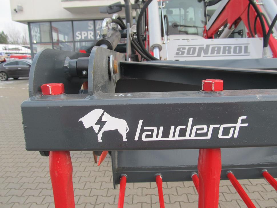 Lauderof Krokodilschaufel / Manure grab / Krokodyl / Grappin à fumier / Pinze per letame / Захват для органического удобрения / Chwytak do obornika 1,8 m - Klemme for Traktor: bilde 3 Lauderof Krokodilschaufel / Manure grab / Krokodyl / Grappin à fumier / Pinze per letame / Захват для органического удобрения / Chwytak do obornika 1,8 m - Klemme for Traktor: bilde 3