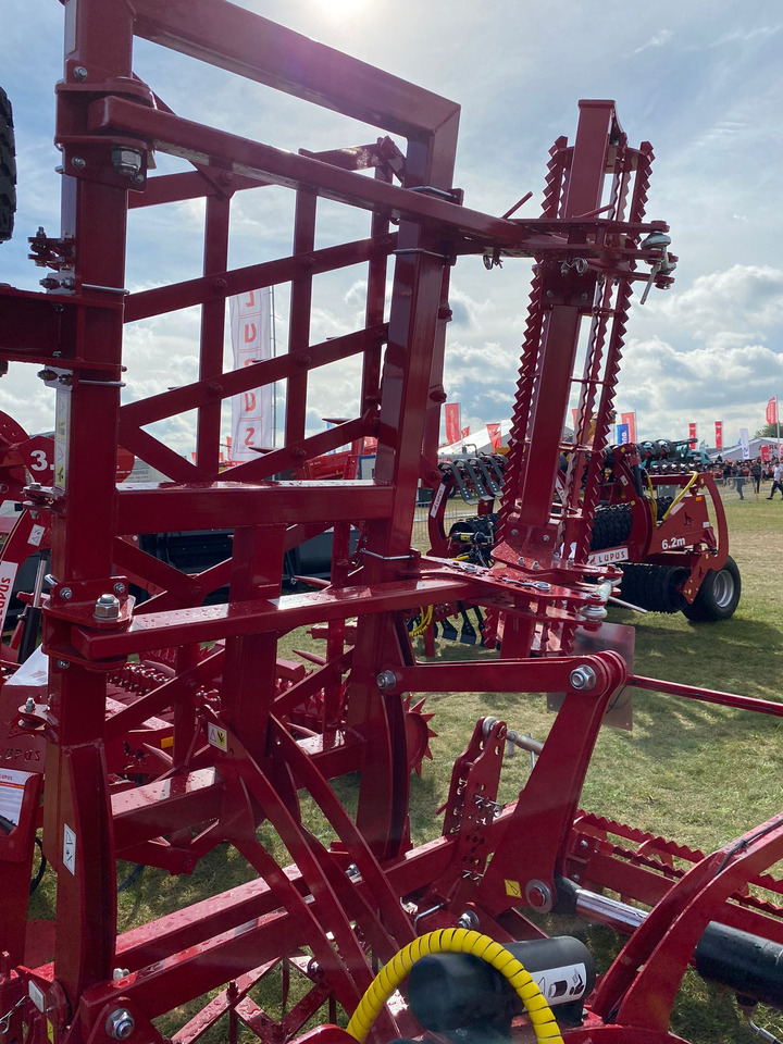 Lupus 7-Felder schwere Zinkenegge / Tine harrow / Herse à dents / Grada de púas de 5 campos / Erpice / 7-польная зубовая борона / Brona zębowa 7 m - Harv: bilde 5 Lupus 7-Felder schwere Zinkenegge / Tine harrow / Herse à dents / Grada de púas de 5 campos / Erpice / 7-польная зубовая борона / Brona zębowa 7 m - Harv: bilde 5