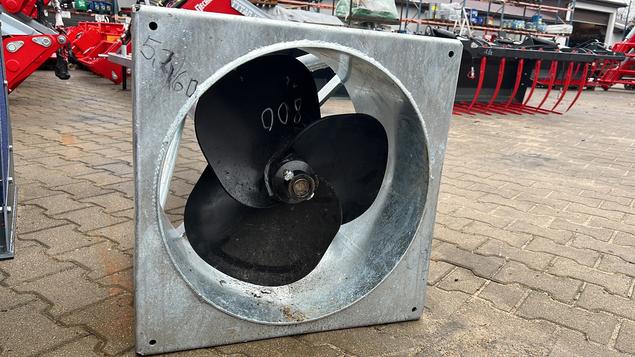 METAL-TECHNIK Güllemixer / Slurry agitator / Agitateur de lisier / Miscelatore / Смеситель жидкого удобрения / Mieszadło do gnojowicy 5,4 m - Gjødselutstyr: bilde 2 METAL-TECHNIK Güllemixer / Slurry agitator / Agitateur de lisier / Miscelatore / Смеситель жидкого удобрения / Mieszadło do gnojowicy 5,4 m - Gjødselutstyr: bilde 2