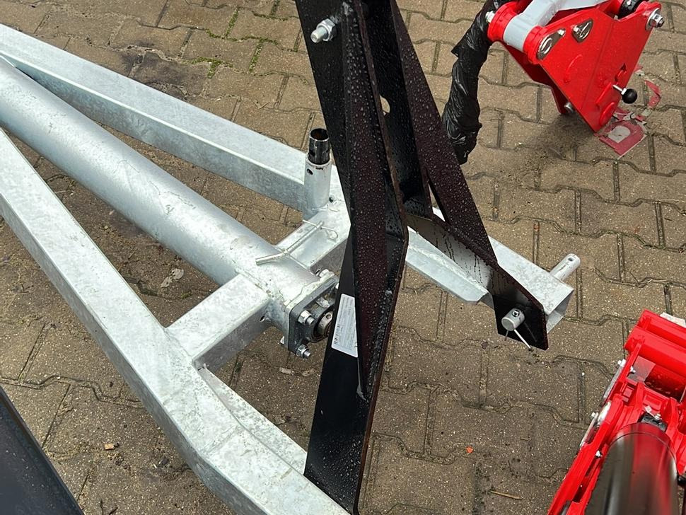 METAL-TECHNIK Güllemixer / Slurry agitator / Agitateur de lisier / Miscelatore / Смеситель жидкого удобрения / Mieszadło do gnojowicy 5,4 m - Gjødselutstyr: bilde 5 METAL-TECHNIK Güllemixer / Slurry agitator / Agitateur de lisier / Miscelatore / Смеситель жидкого удобрения / Mieszadło do gnojowicy 5,4 m - Gjødselutstyr: bilde 5