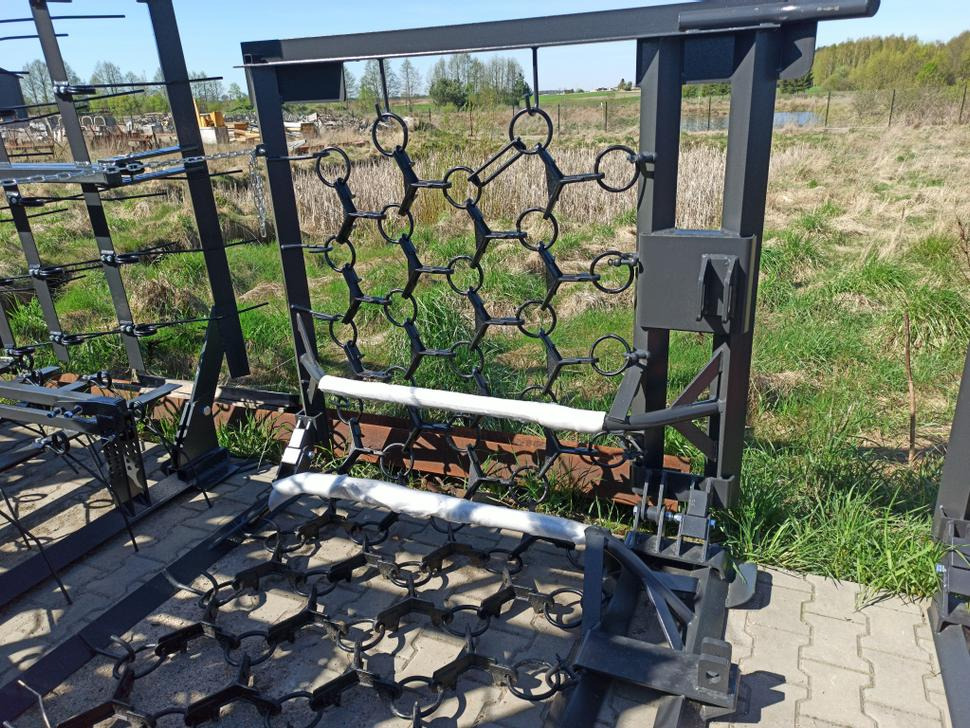 METAL-TECHNIK Wiesenegge / Meadow harrow / Herse de prairie / Strigliatrice / Полевая волокуша / Włóka łąkowa 4 m - Gress harv: bilde 3 METAL-TECHNIK Wiesenegge / Meadow harrow / Herse de prairie / Strigliatrice / Полевая волокуша / Włóka łąkowa 4 m - Gress harv: bilde 3