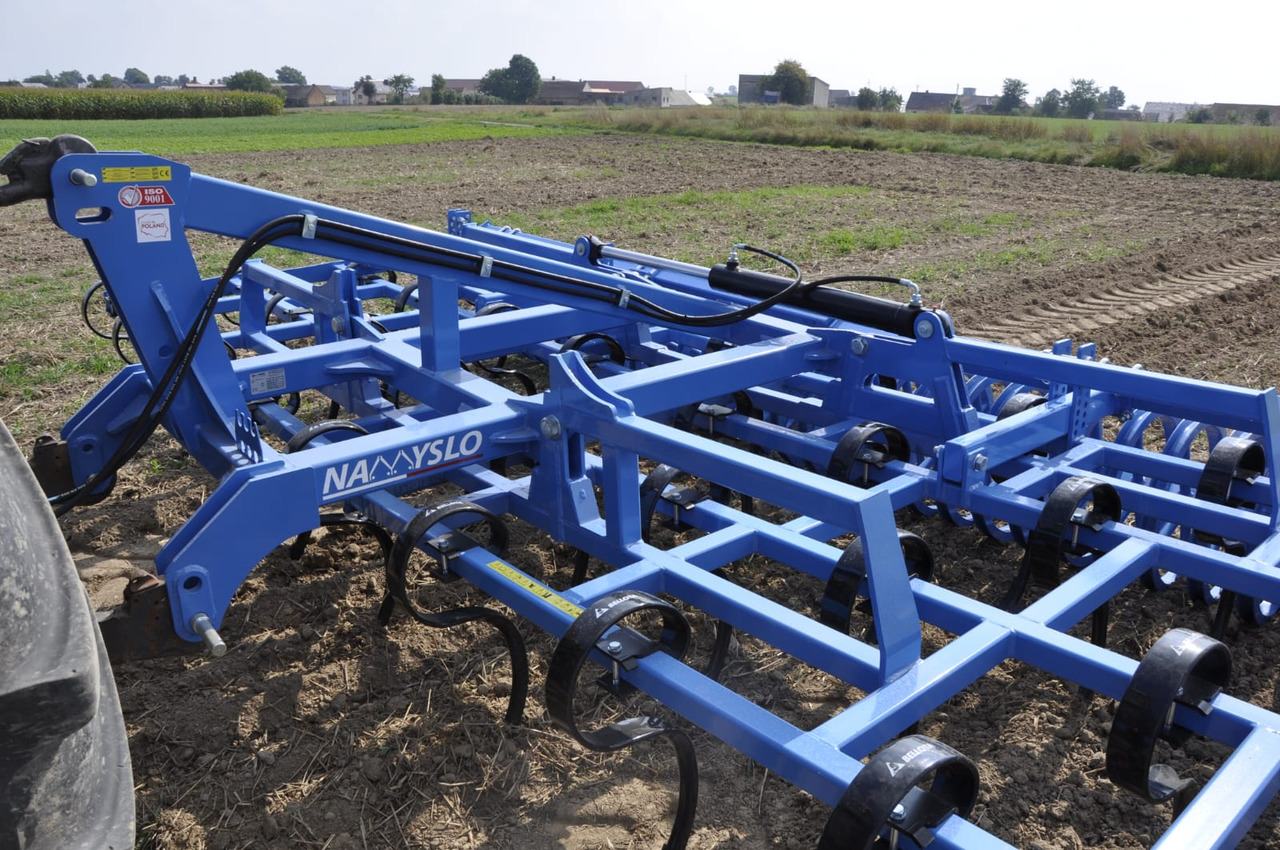 Namyslo Saatbettbereitung / Seedbed preparation / Combiné de préparation / Unidad de cultivo ecológico de poca profundidad / Unità di coltivazione biologica a bassa profondità / Agregat do płytkiej uprawy 5 - Kultivator: bilde 4 Namyslo Saatbettbereitung / Seedbed preparation / Combiné de préparation / Unidad de cultivo ecológico de poca profundidad / Unità di coltivazione biologica a bassa profondità / Agregat do płytkiej uprawy 5 - Kultivator: bilde 4