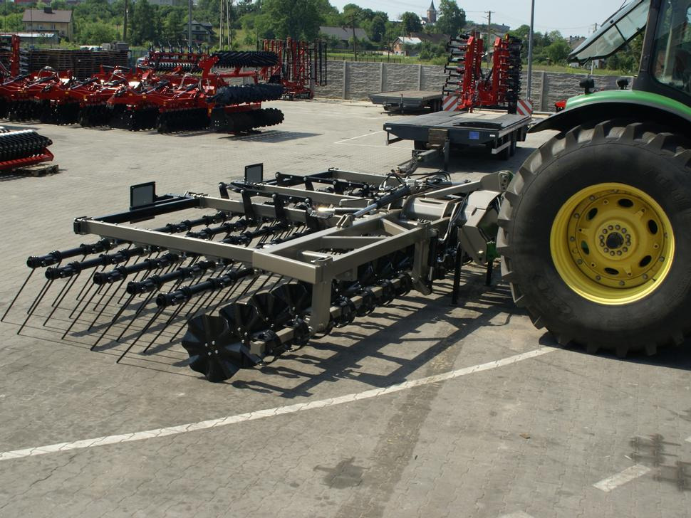 ROLEX Mulchegge / Mulch harrow / Herse de déchaumage / Erpice pacciamante / Борона для мульчирования / Brona mulczowa 7,5 m - Halmstrigle: bilde 5 ROLEX Mulchegge / Mulch harrow / Herse de déchaumage / Erpice pacciamante / Борона для мульчирования / Brona mulczowa 7,5 m - Halmstrigle: bilde 5
