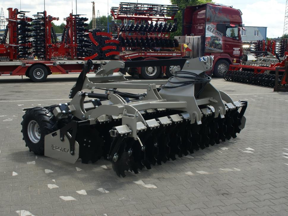 ROLEX Scheibenegge / Disc harrow with hydropack and tire roller / Dechaumeur à disques / Erpice a dischi / Дисковая борона с гидропаком и колёсным катком / Agregat talerzowy uprawowy z hydropackiem i - Skålharv: bilde 5 ROLEX Scheibenegge / Disc harrow with hydropack and tire roller / Dechaumeur à disques / Erpice a dischi / Дисковая борона с гидропаком и колёсным катком / Agregat talerzowy uprawowy z hydropackiem i - Skålharv: bilde 5