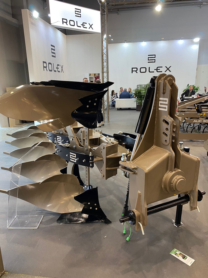 ROLEX Volldrehpflug / Rotary plough / Charrue réversible / Aratro reversibile / Оборотный плуг / Pług obrotowy 3+1 - Plog: bilde 4 ROLEX Volldrehpflug / Rotary plough / Charrue réversible / Aratro reversibile / Оборотный плуг / Pług obrotowy 3+1 - Plog: bilde 4