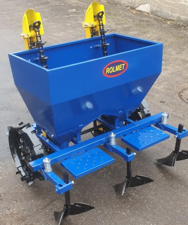ROLMET Kartoffelpflanzmaschine / Potato planter / Planteuse de pomme de terre / Piantapatate / Sadzarka ziemniaków - Potetsetter: bilde 3 ROLMET Kartoffelpflanzmaschine / Potato planter / Planteuse de pomme de terre / Piantapatate / Sadzarka ziemniaków - Potetsetter: bilde 3
