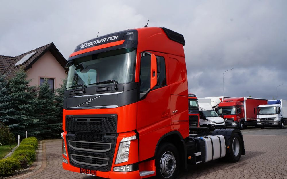 Volvo FH 4 EURO 6 GLOBETROTTER NISKI PRZEBIEG PEŁEN SERWIS - Trekkvogn: bilde 1 Volvo FH 4 EURO 6 GLOBETROTTER NISKI PRZEBIEG PEŁEN SERWIS - Trekkvogn: bilde 1