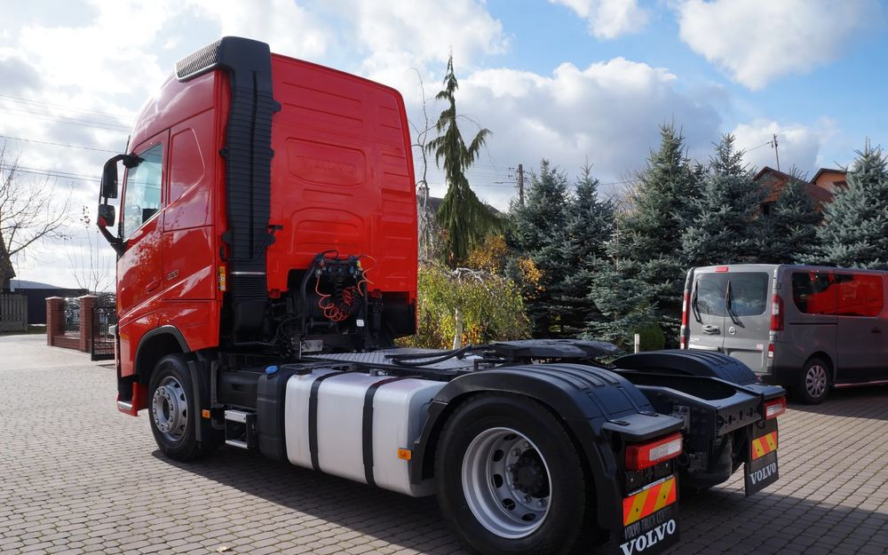 Volvo FH 4 EURO 6 GLOBETROTTER NISKI PRZEBIEG ZŁOTY KONTRAKT - Trekkvogn: bilde 4 Volvo FH 4 EURO 6 GLOBETROTTER NISKI PRZEBIEG ZŁOTY KONTRAKT - Trekkvogn: bilde 4