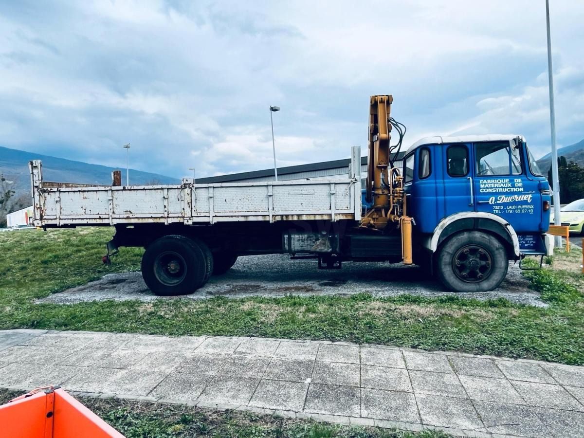 Berliet GR10 Camion grue PTAC15T - Tippbil: bilde 4 Berliet GR10 Camion grue PTAC15T - Tippbil: bilde 4