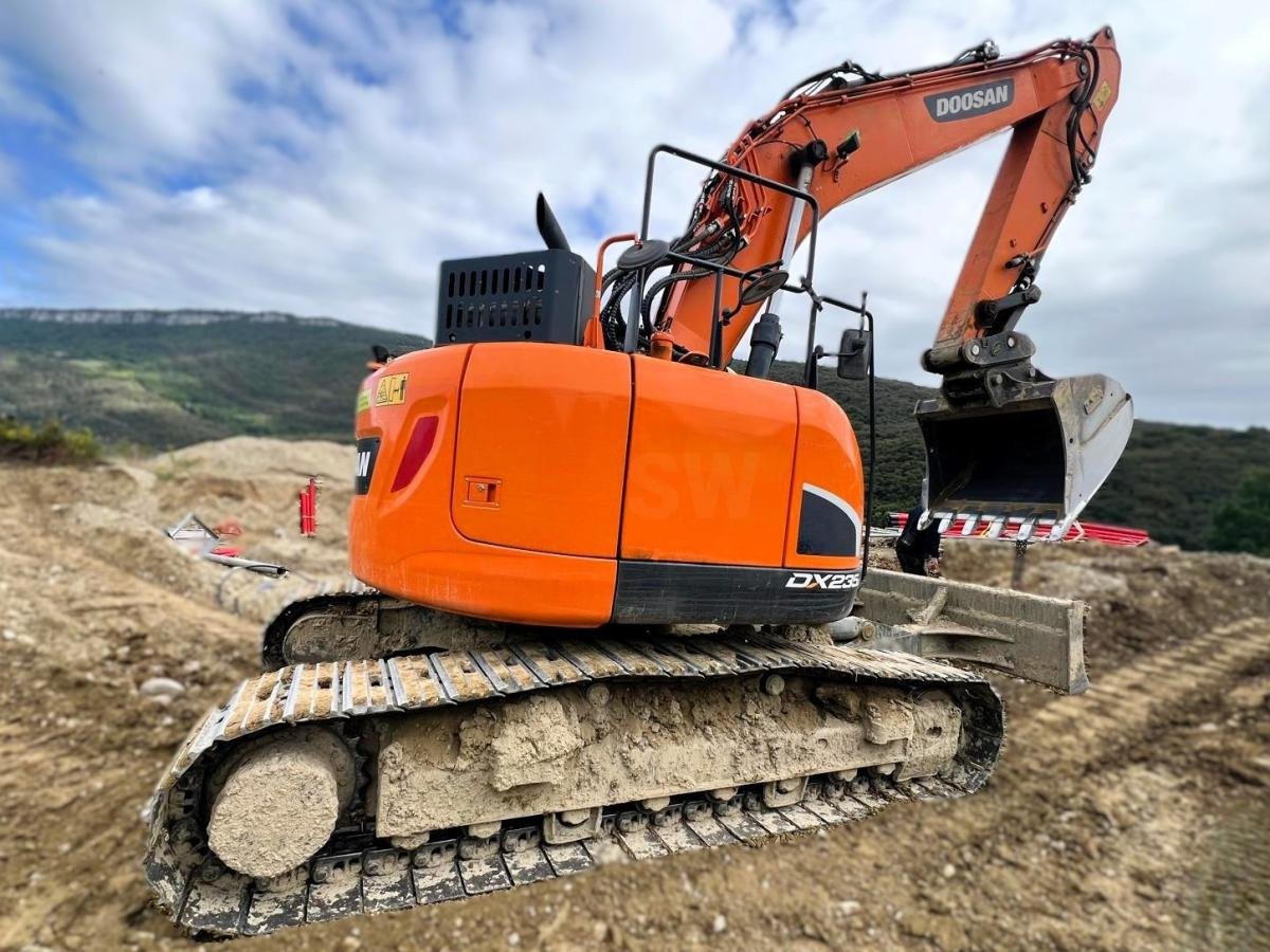 Doosan DX235 LCR-5 PELLE A CHENILLES 26T - Beltegraver: bilde 4 Doosan DX235 LCR-5 PELLE A CHENILLES 26T - Beltegraver: bilde 4