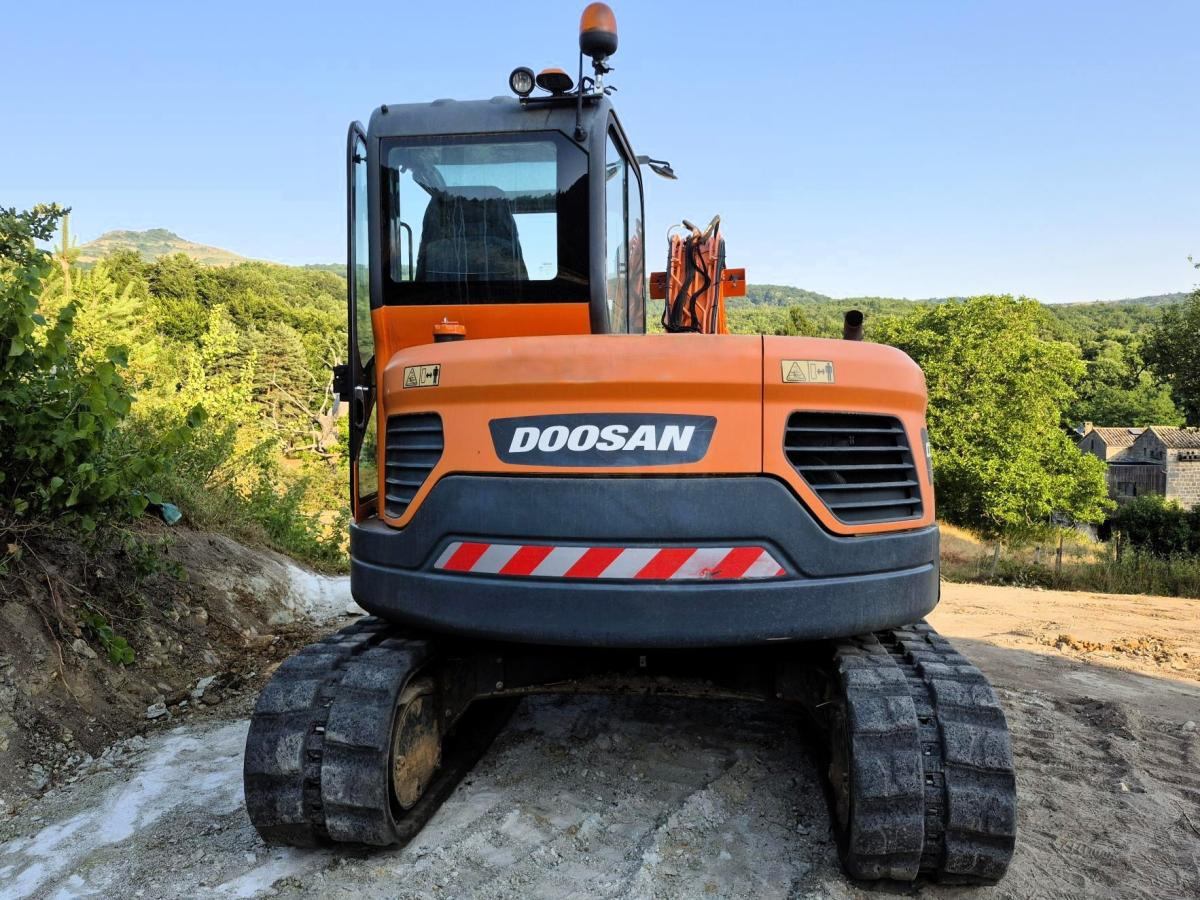 Doosan DX85R-3 PELLE A CHENILLES 8,5T - Beltegraver: bilde 3 Doosan DX85R-3 PELLE A CHENILLES 8,5T - Beltegraver: bilde 3