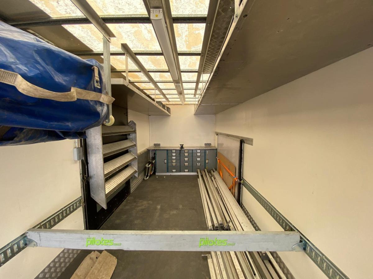 Skapbil ISUZU Camion SÉRIE N AVEC 2 STRUCTURES CHAPITEAUX: bilde 10